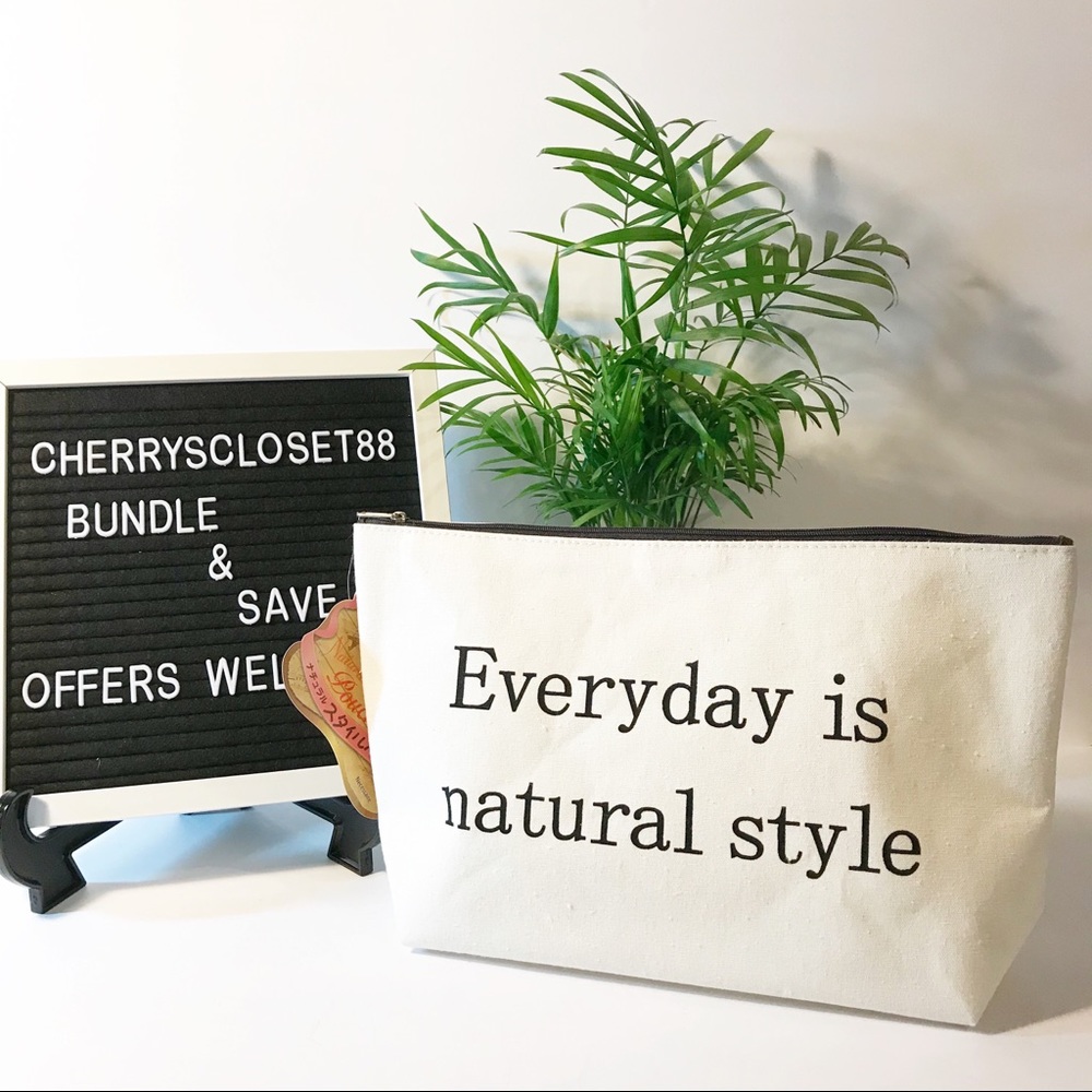 NEW pouch/ cosmetic bag - Picture 1 of 4